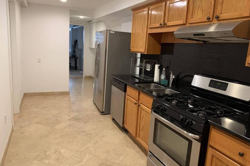 Studio Flat In The Heart Of Downtown Chicago Bagian luar foto