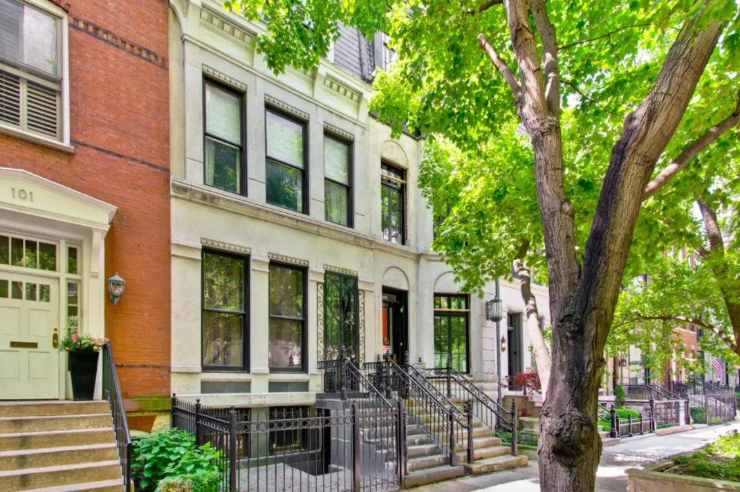 Studio Flat In The Heart Of Downtown Chicago Bagian luar foto